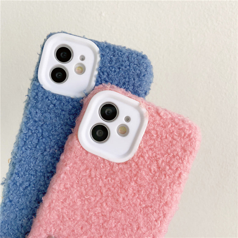 Winterprep™ Lamb Plush Silicone Phone Case